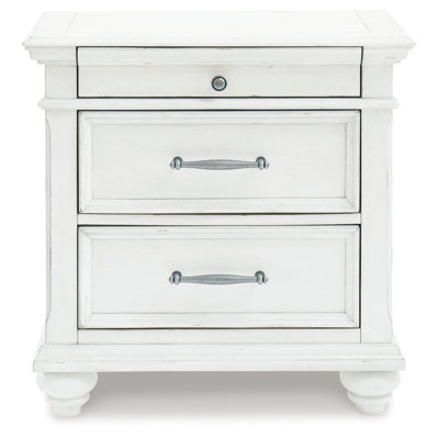 Chiwa Nightstand