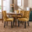 Chaise rembourrée contemporaine en velours avec pieds en bois massif et garniture cloutée, offrant un confort et un style luxueux.-1483034268-1483034257