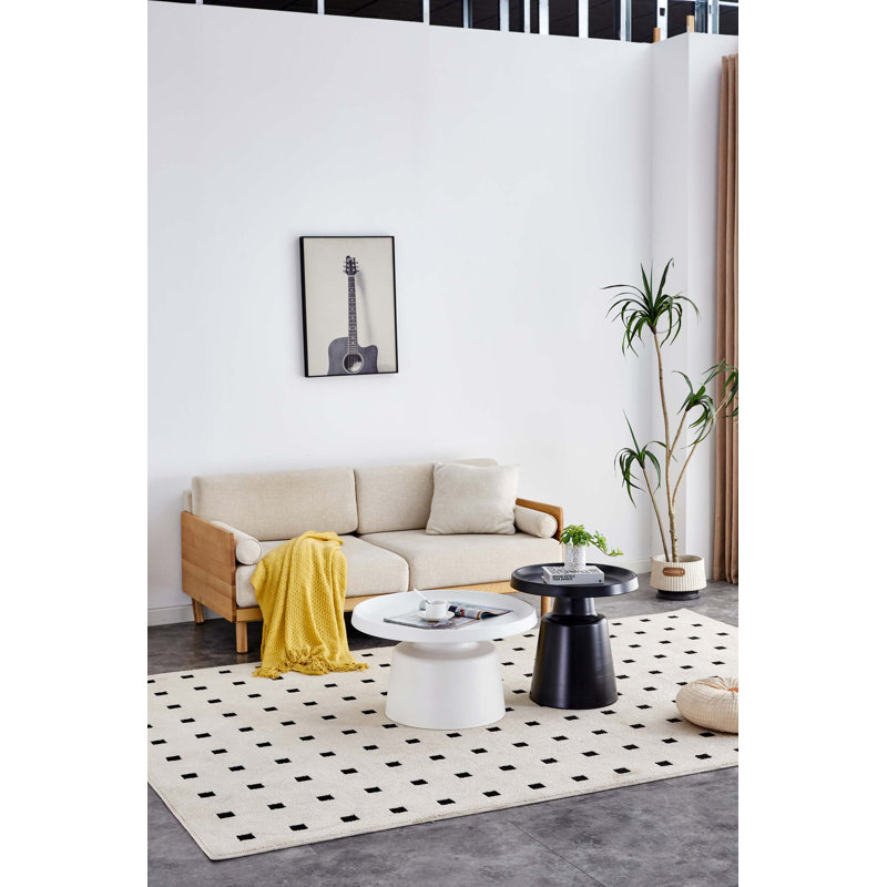 Tables d'appoint polyvalentes en métal en deux tailles pour un décor intérieur élégant et fonctionnel