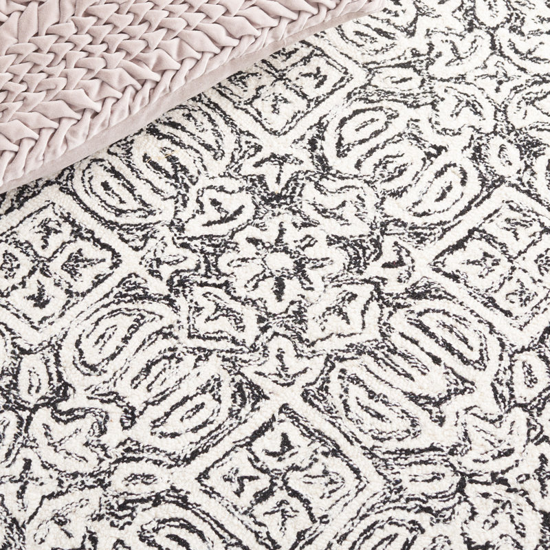 Dip Dye Hand Tufted Wool/Cotton Oriental Rug in Black/Ivory, Rectangle 8' x 10'