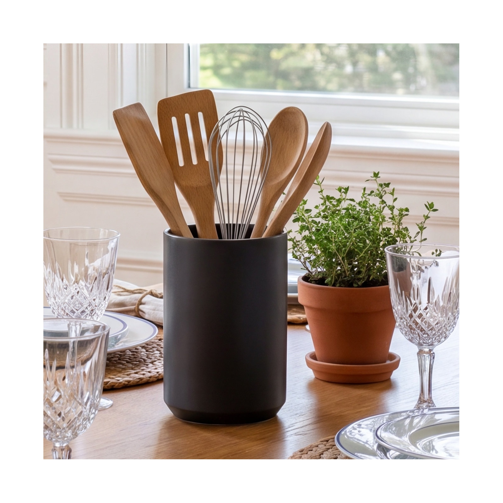 Parsons 8'' Handmade Ceramic Table Vase, Black
