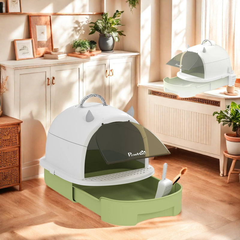 Enclosed Litter Box with Built-in Scoop