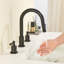 8 po Robinet de lavabo de salle de bain escamotable à deux poignées avec bec double mode et drain escamotable-124798579