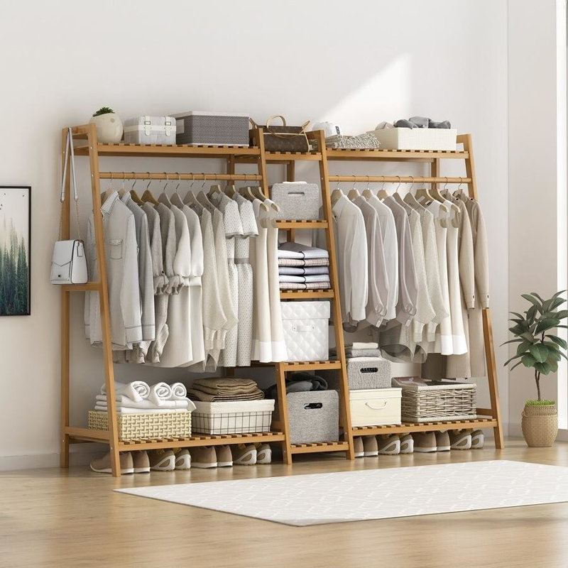 Portant à vêtements de luxe en bambou avec étagères de rangement à niveaux et crochets à vêtements, Brun