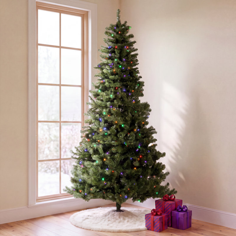 Arbre de Noël vert pré-éclairé avec lumières DEL multicolores et base en métal, H 4,5 pi