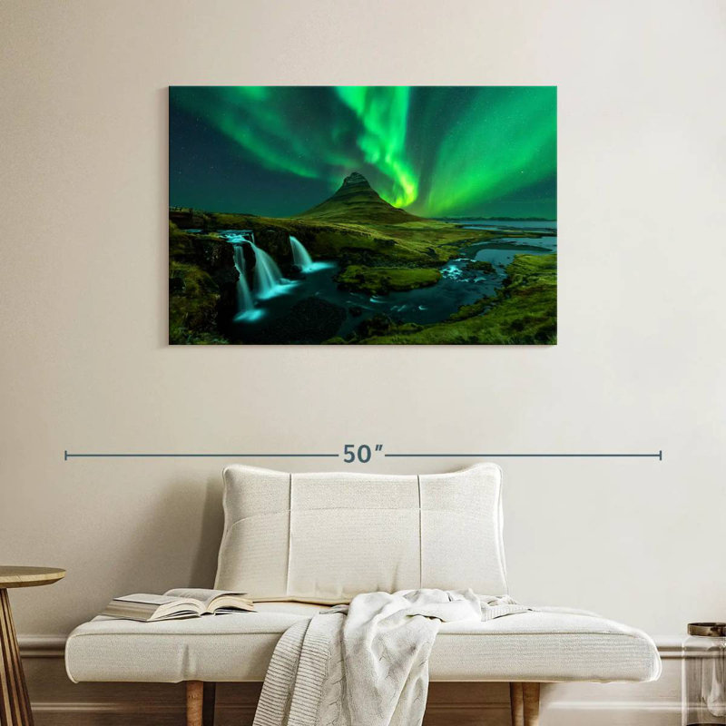 Alvord Kirkjufellsfoss Northern Lights, H 26 po x l 39 po