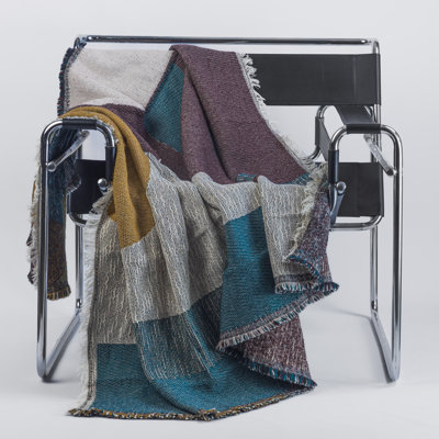 Navelina Thea Peacock Throw