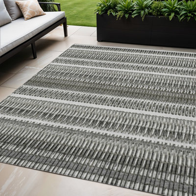 Tapis gris lavable rayé gris anthracite et ivoire 5 pi x 8 pi