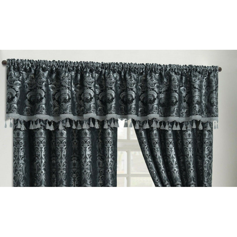 Hefley Curtain, 335 W x 40 W cm, Silver