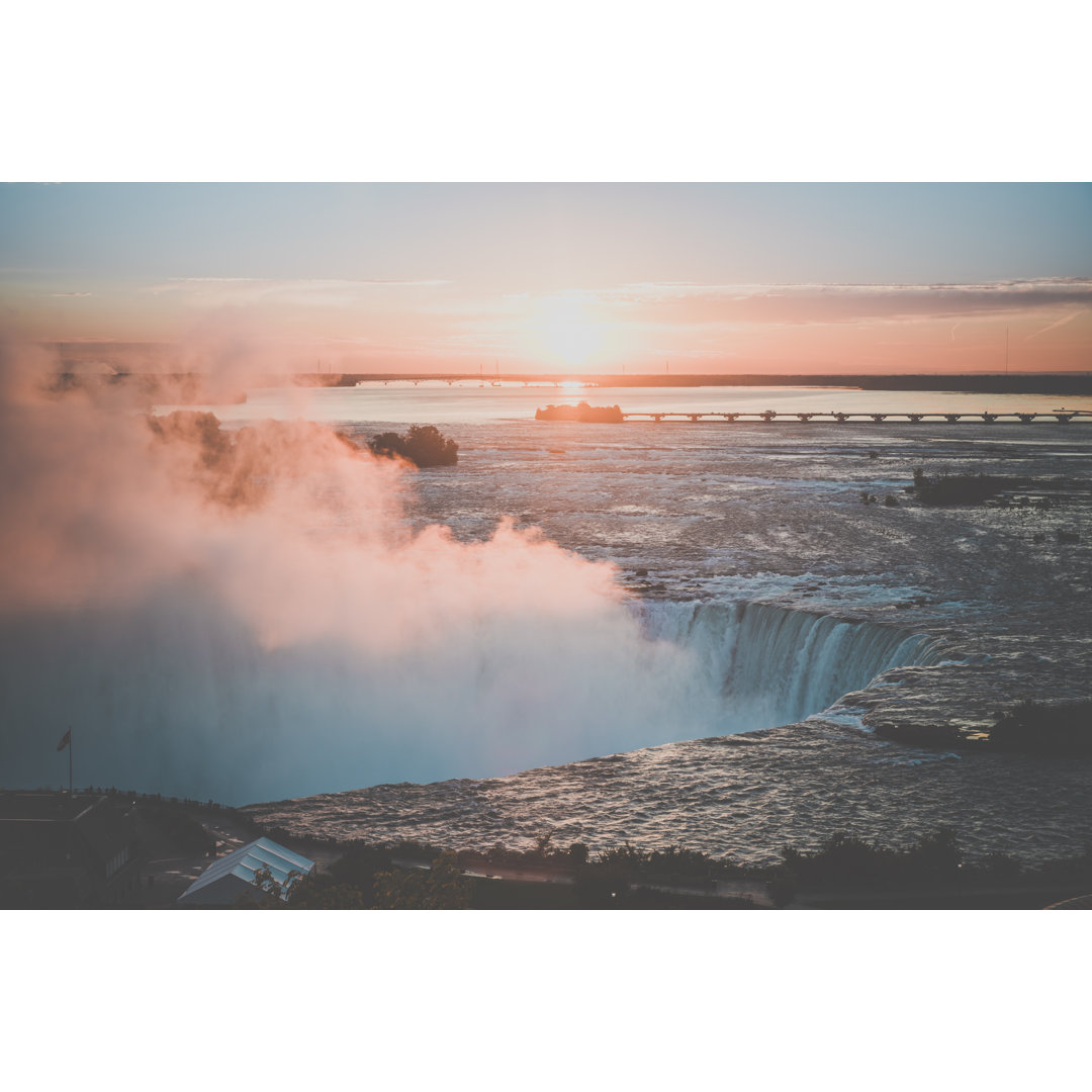 Niagarafälle von Onfokus - Kunstdrucke auf Leinwand