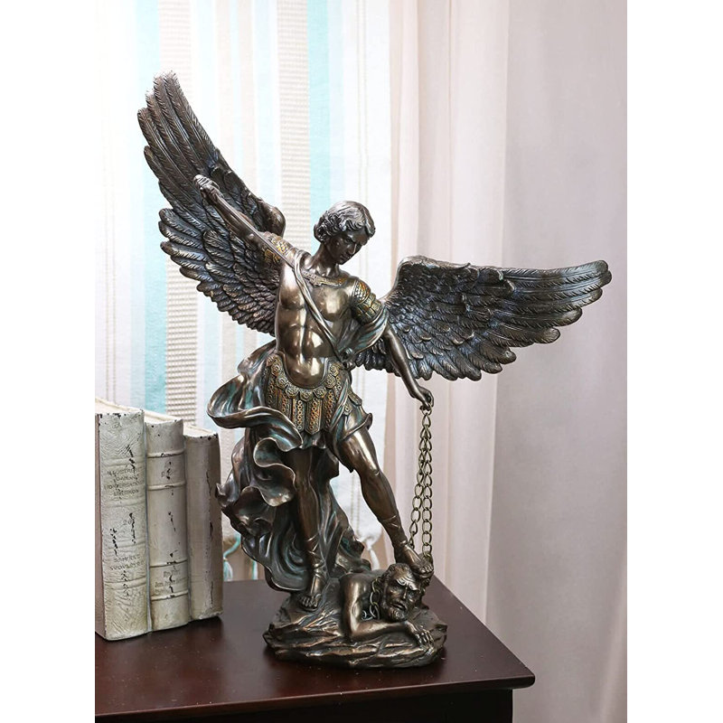 Statue de l'archange Saint-Léonard Leonel