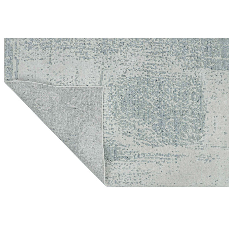 Area Rug in Gray/Silver, Rectangle 5' x 8'
