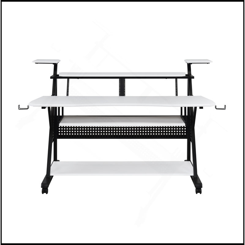 Bureau de musique blanc et noir