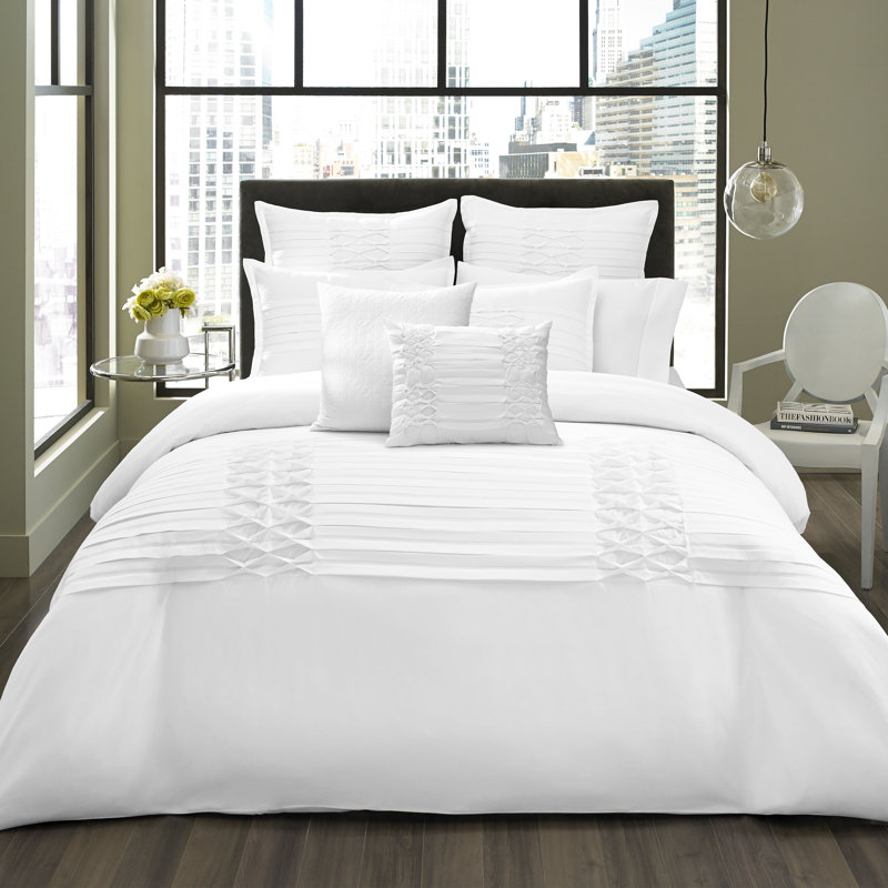White Triple Diamond Textured Microfiber Throw Pillow Set