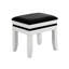Meuble-lavabo contemporain 1 pièce avec miroir à trois volets, 14 ampoules, plateau de table en verre noir, tiroirs doublés de feutre et tabouret rembourré pour la chambre à coucher
