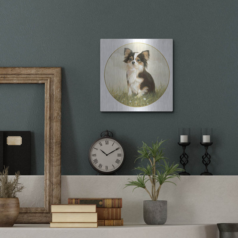 "Chihuahua Sentadito" par John Silver, H 12 po x l 12 po