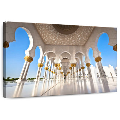 Nicci Sheikh Zayed Mosque Hall
