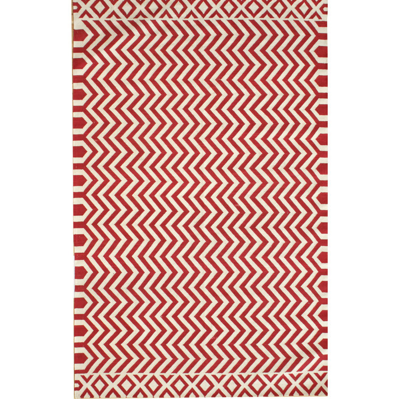 Zigzag Chevron Area Rug in Red/Ivory, Rectangle 4'2" x 6'