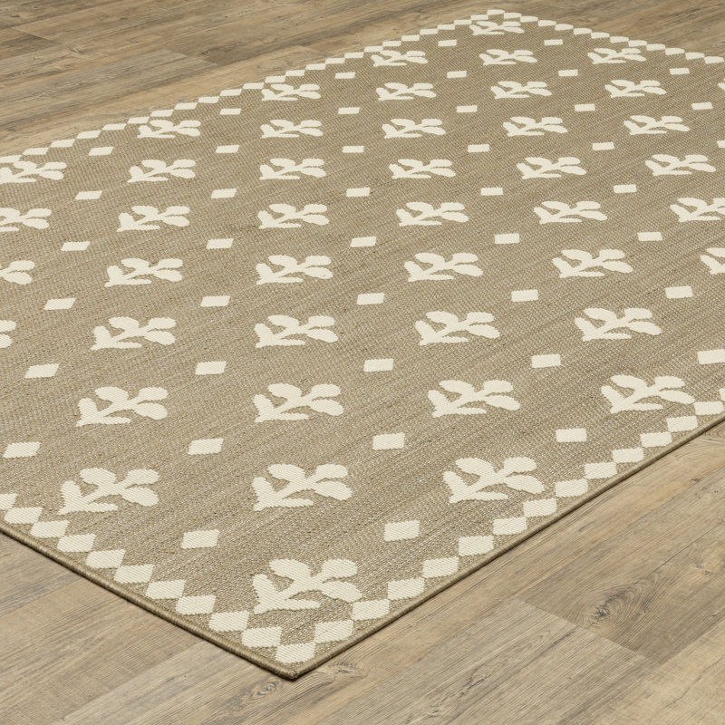 Tavraj Modern Fleur-de-Lis Tan, Beige Indoor/Outdoor Rug, Rectangle 3'3" x 5'