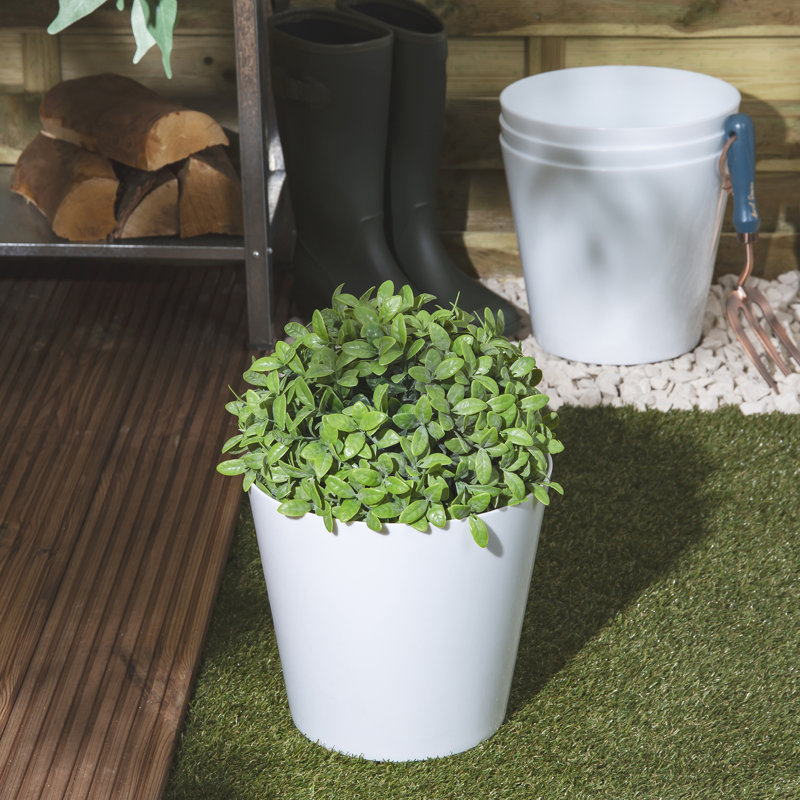 Wham Studio Round Planter Cover, White, 23.5cm H x 26cm W x 26cm D