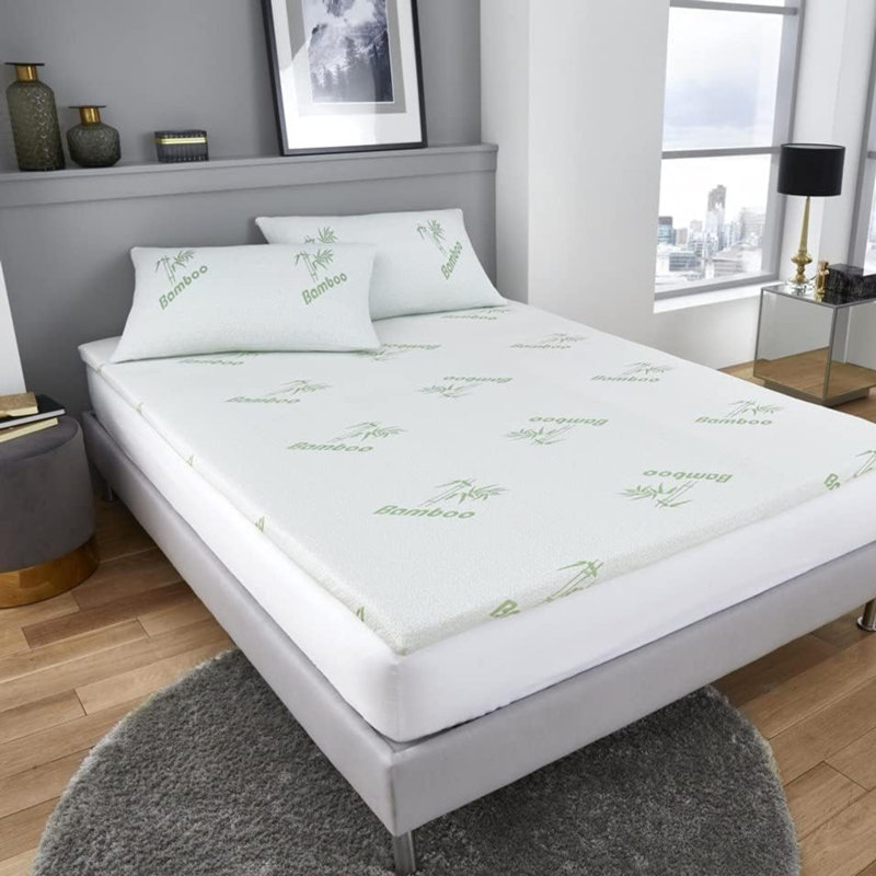 Hypoallergenic 2.5 cm Thick Memory Foam Mattress Topper, Super King (6')