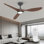Ventilateur de plafond 52 po à hélice DEL avec télécommande noir et grain de bois Ulanda
