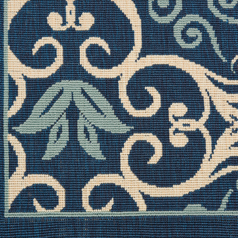 Tapis bleu marine traditionnel Janyce, Carré 7 pi 10 po