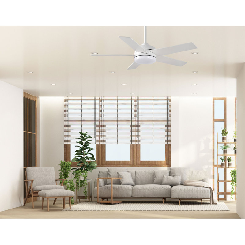 Ventilateur de plafond blanc mat à 5 pales de 44 po Langley avec télécommande, ensemble d'éclairage à DEL à intensité variable et moteur réversible