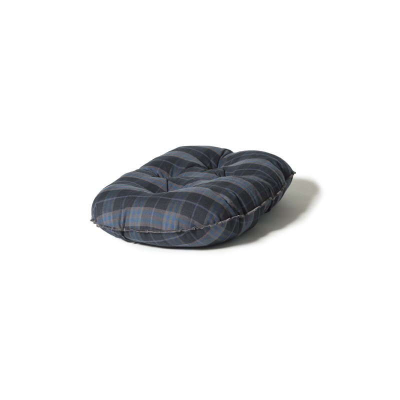 Lumberjack Cotton Pet Bed, 18 cm H x 89 cm W x 56 cm D, Navy/Grey