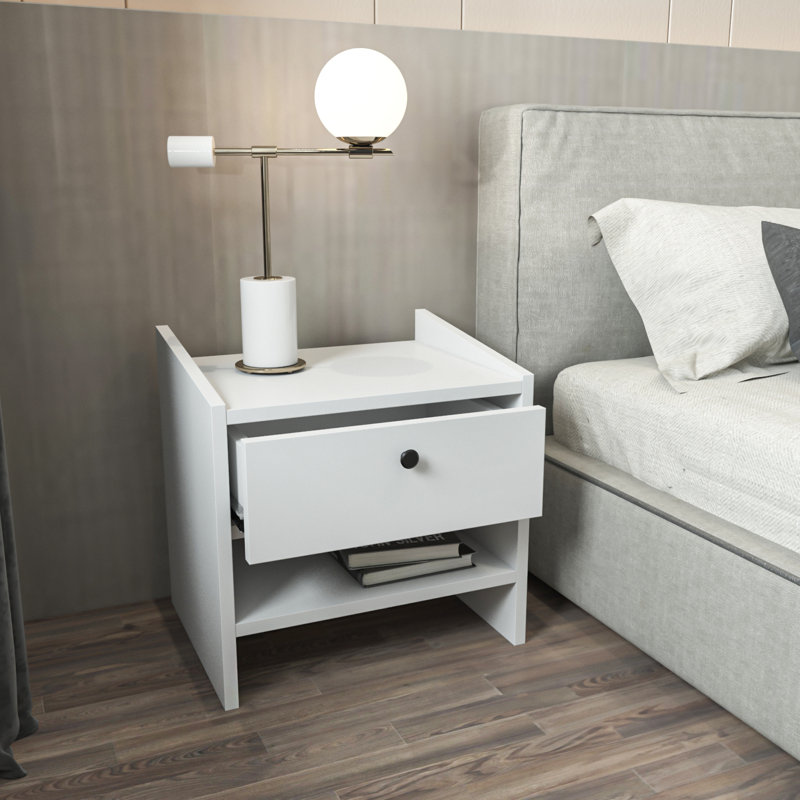 Aldemar 17.7'' W Nightstand, White