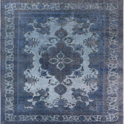 Tapis oriental bleu