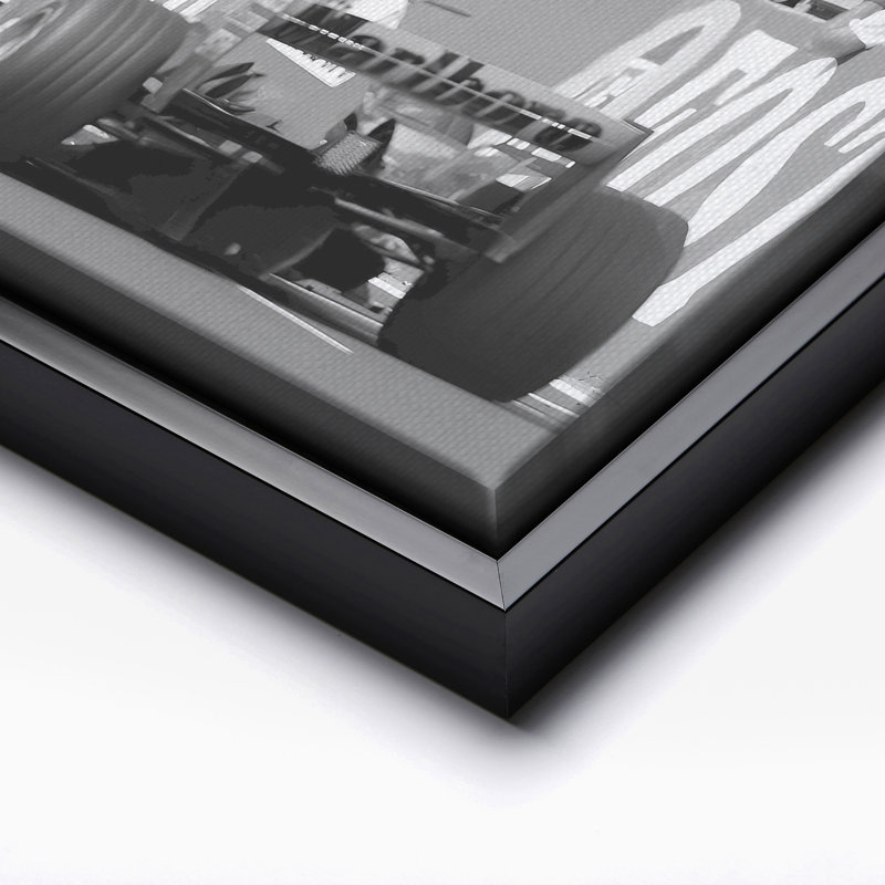 Car Racing sur circuit, Black Framed, Canvas, 16"H x 20"W
