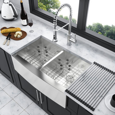 Double Bowl Sink 33"X20"X9" - Stainless Steel 18 Gauge For Practical Kitchen Use 33X20x9 With Hygienic Basin Design
