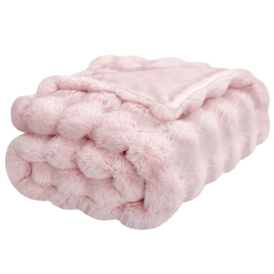 Machine Tufted Throw Blanket