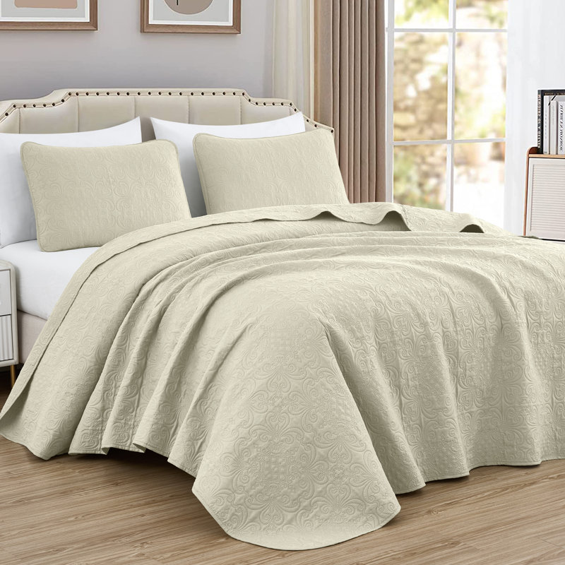 Luca 3-Piece Lightweight Microfiber Oversized Bedspread Set, Queen Coverlet/Bedspread + 2 Standard Shams, Ivory