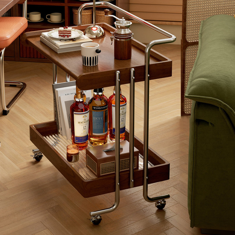 Chariot de table d'appoint mobile en bois d'hévéa brun de 63 cm (24,8 po), à double niveau de rangement latéral