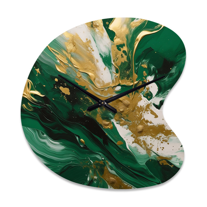 Vert et or Serene Cascade II - Horloge murale abstraite de forme unique en métal, impression d'horloge murale asymétrique moderne