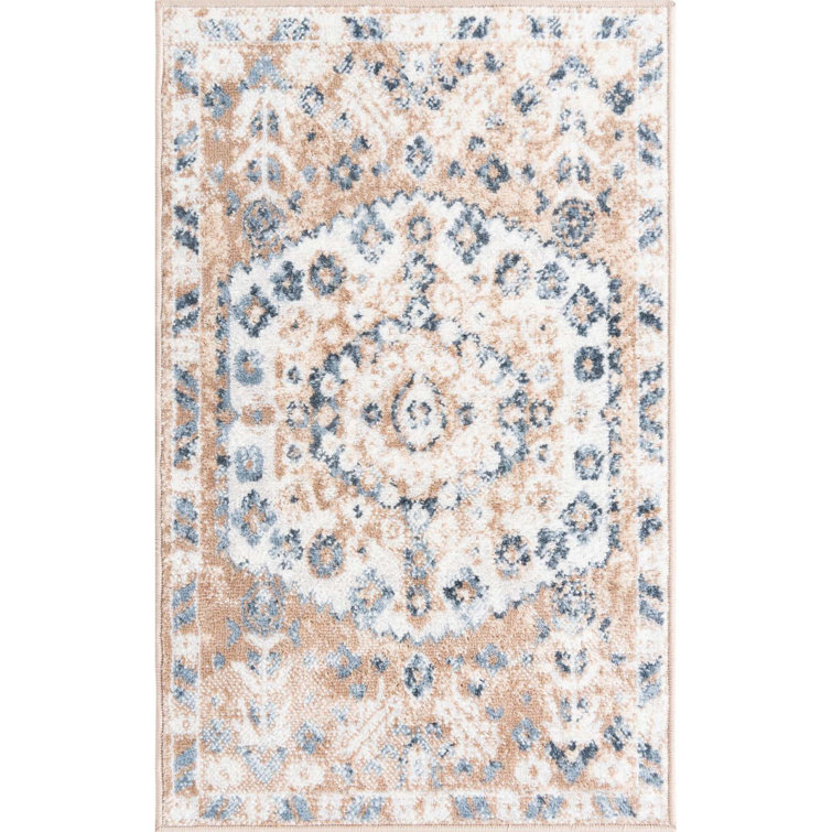 Braaten Oriental Indoor Rug