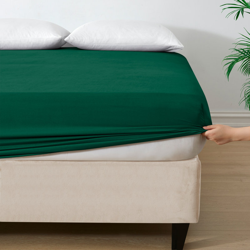 Extra Deep Pocket Microfiber Solid Fitted Sheet, Full/Double, Green