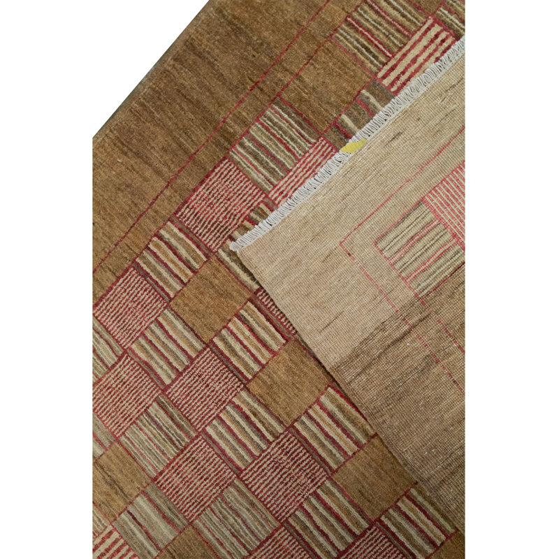 Wool Oriental Area Rug in Brown