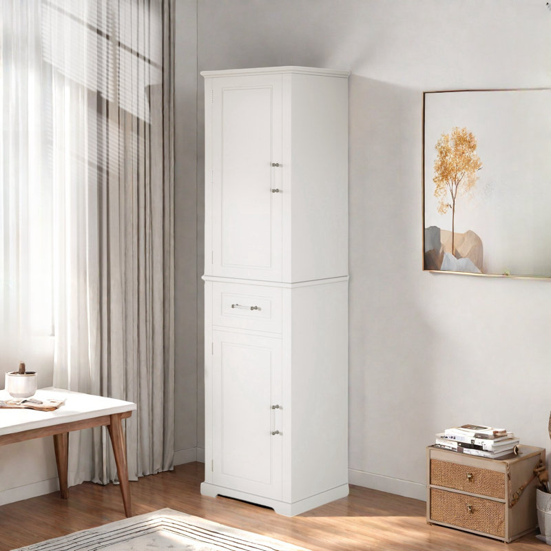 Grande armoire de rangement pour salle de bain avec deux portes de taille différente et une tablette réglable, des tablettes de porte et un tiroir