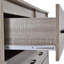 Commode à six tiroirs avec un design élégant, un grand rangement et une fabrication durable, idéale pour divers espaces de vie