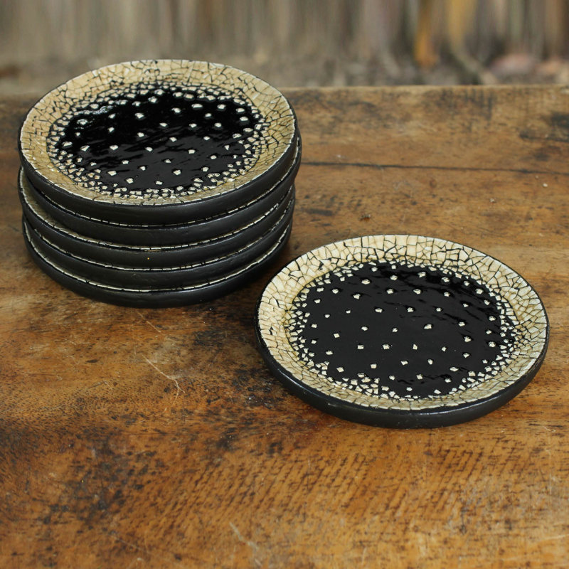 Sous-verre en bois laqué coquilles d'œuf