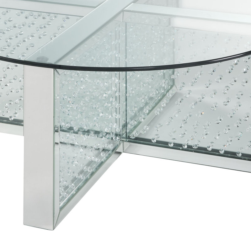 Table basse, miroir et faux cristaux