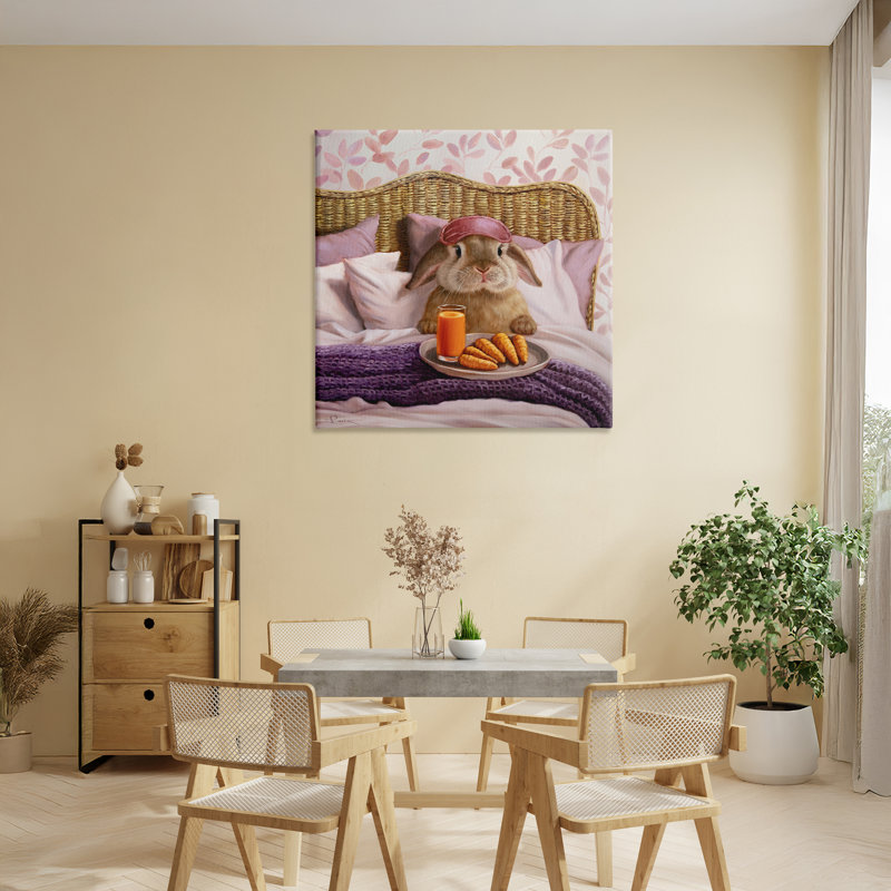 «Hoppy Meal Bunny in Bed Canvas», conception par Lucia Heffernan, H 30 po x l 30 po