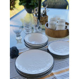 Hudson Valley 18pc Dinner Set