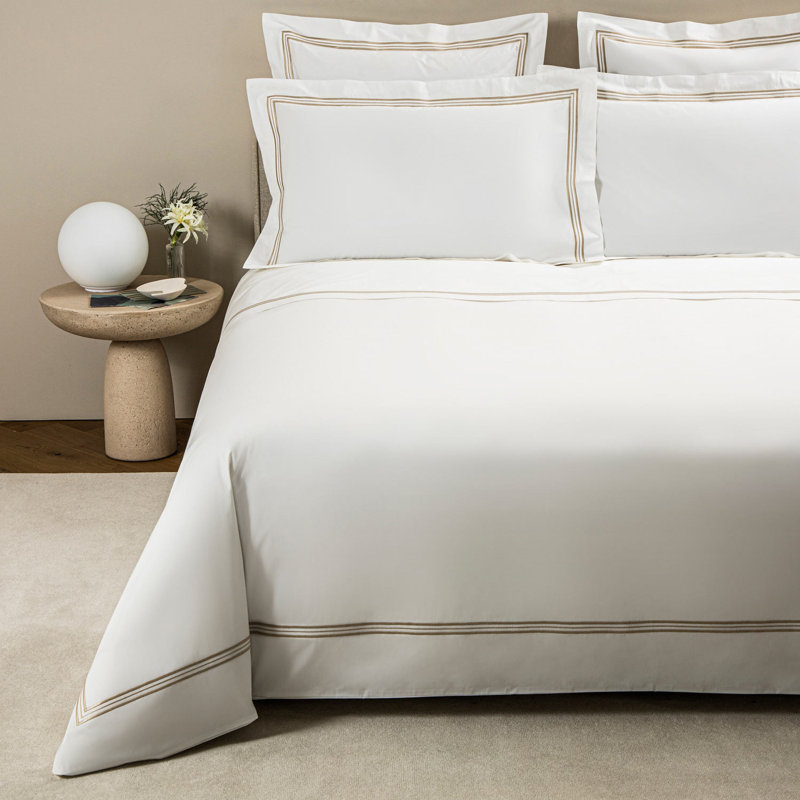 Triplo Bourdon Percale Duvet Cover, Queen Duvet Cover, White/Savage Beige