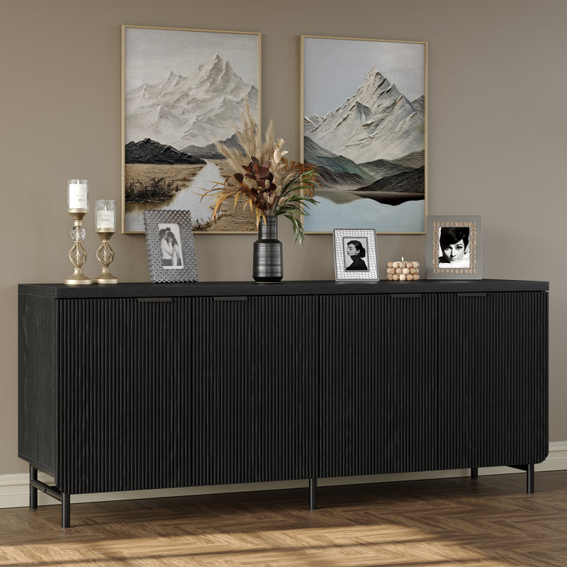 Buffet à 4 portes avec tablettes de rangement et armoire de rangement Lizabeta de 66 po pour le salon et la salle à manger