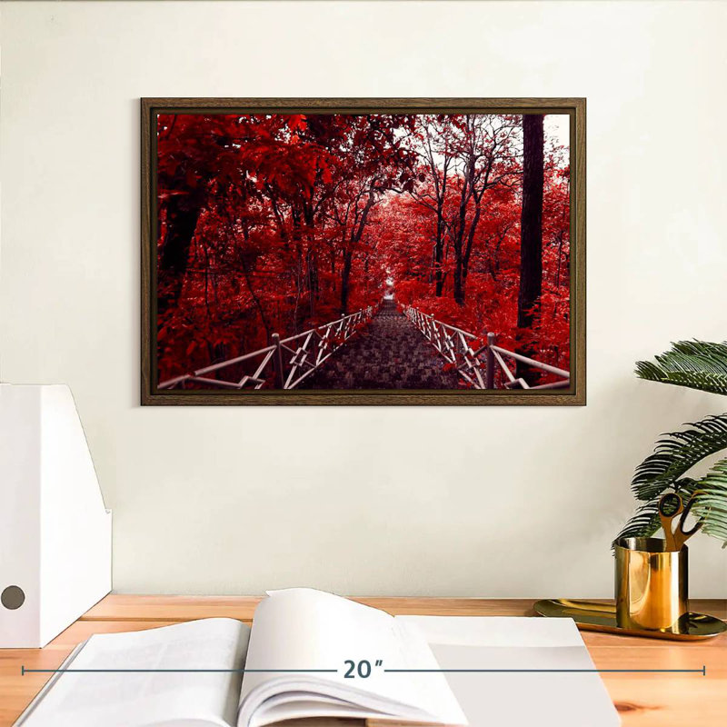 Arbres rouges, 13 po x 9 po, Cadre flottant en noyer
