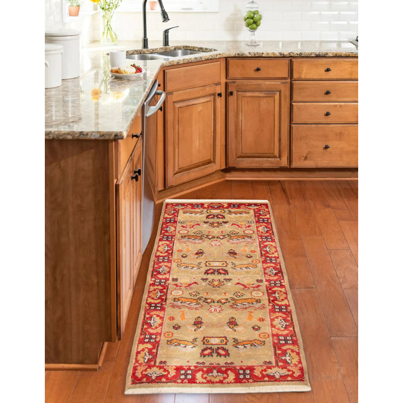 Jules Serapi Khaki Rug 2'7" x 5'11"